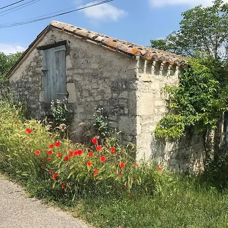 L'atelier Du Sabotier. Valprionde
